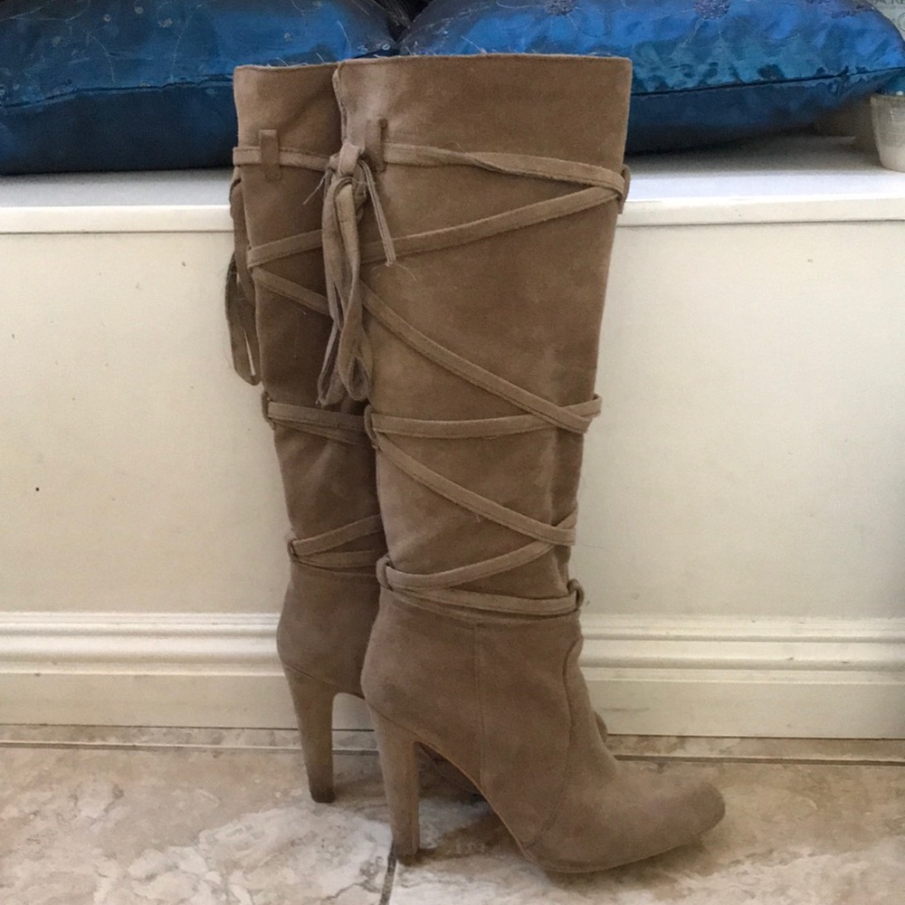 Gently used Vince Camuto